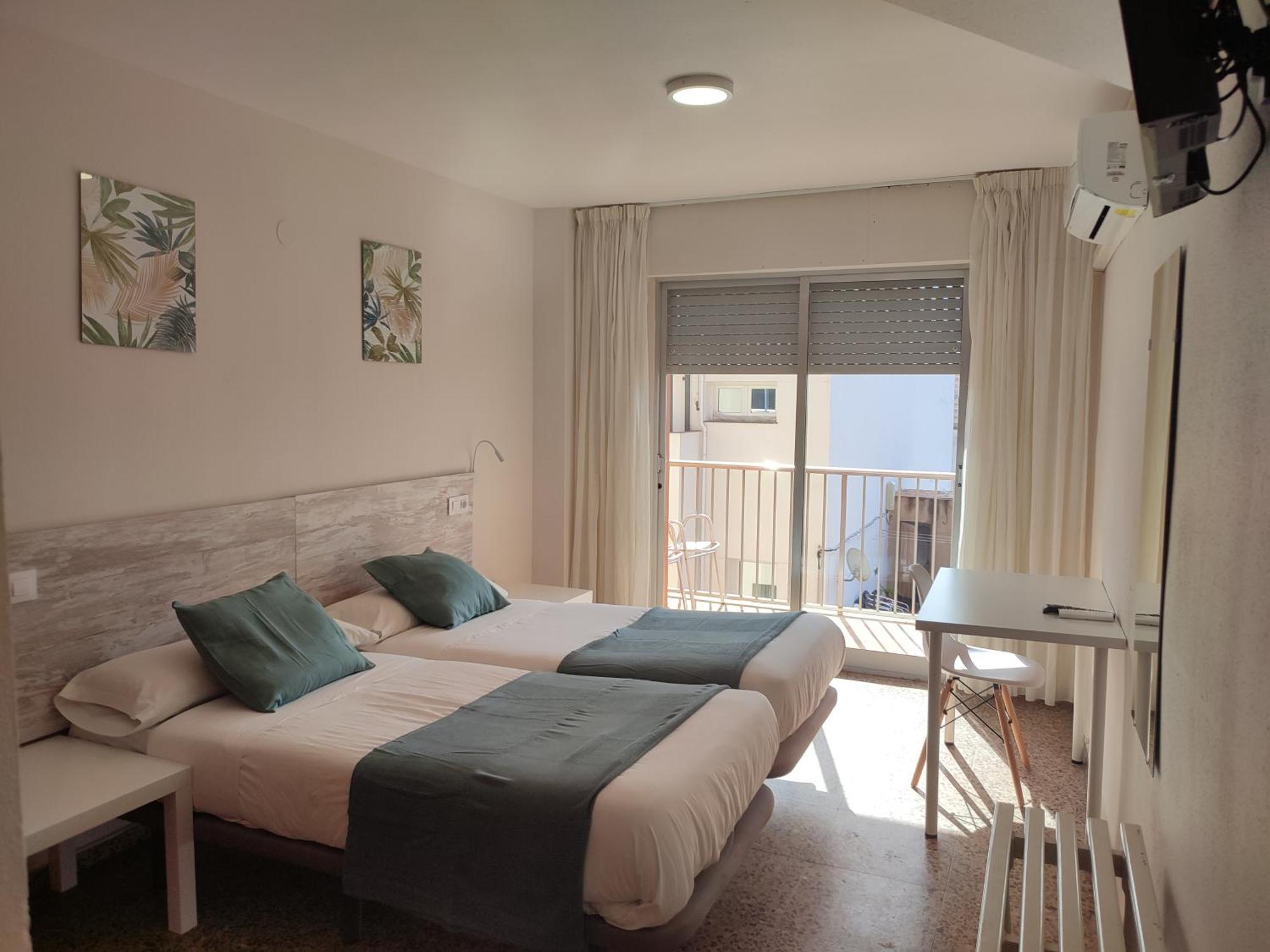 Hostal Garamar Benicassim Ngoại thất bức ảnh