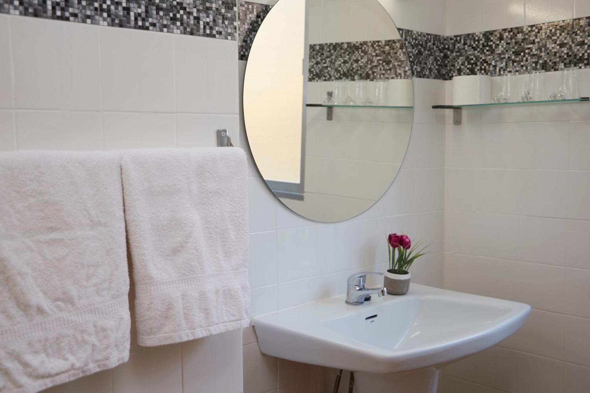 Hostal Garamar Benicassim Ngoại thất bức ảnh